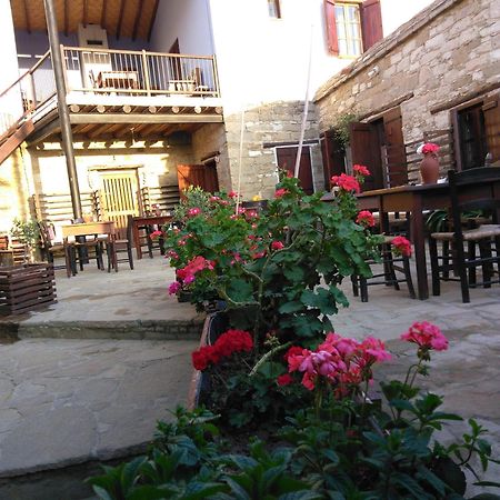 Teacher'S House Maroni Exterior photo