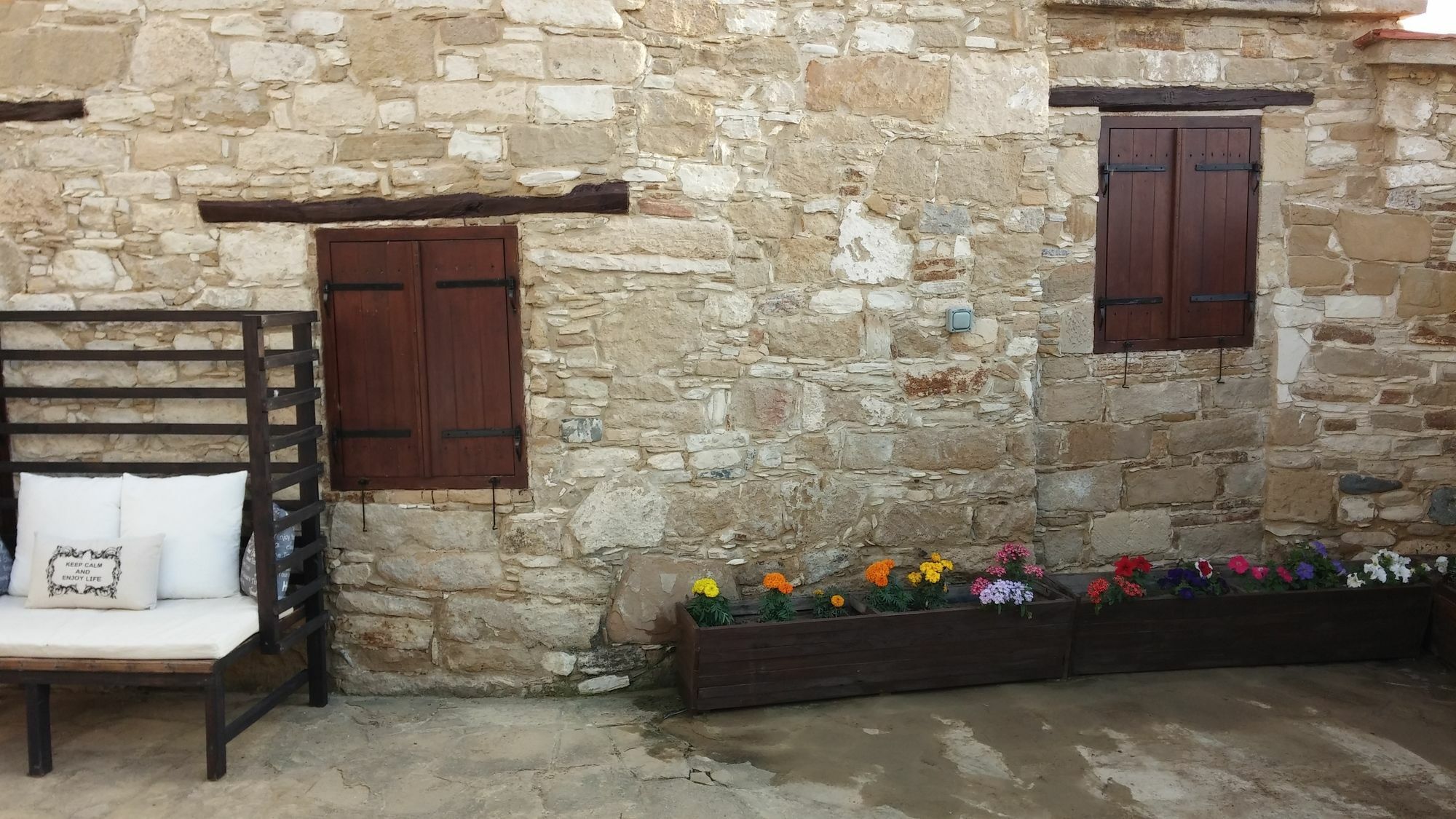 Teacher'S House Maroni Exterior photo